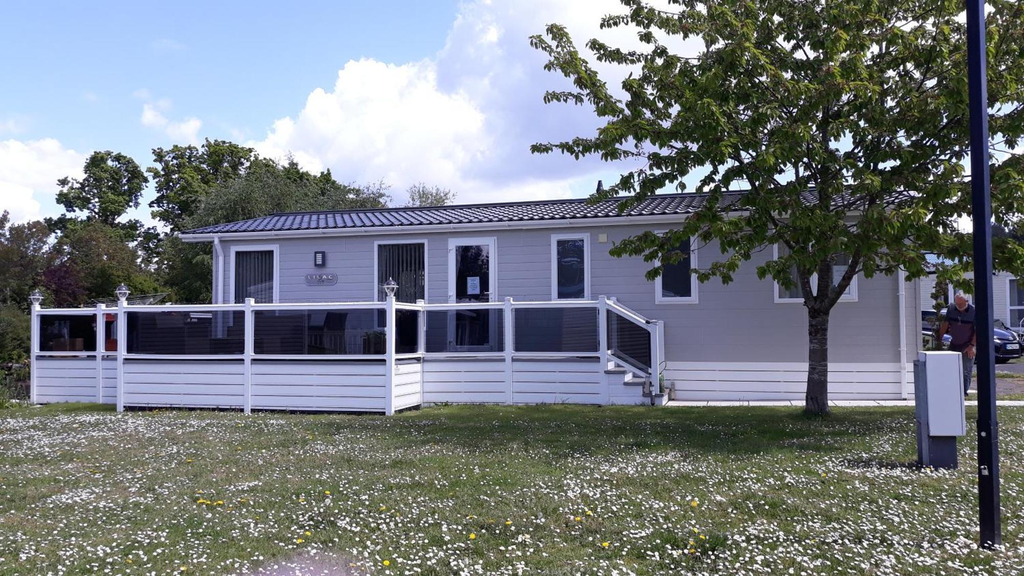 Luxury 6 Berth Lodge At Quince 10 펀다운 외부 사진